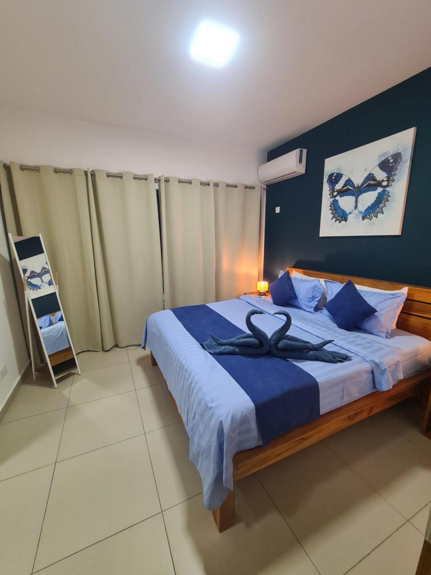 Ocean Blue Villa, Flic-En-Flac Esterno foto