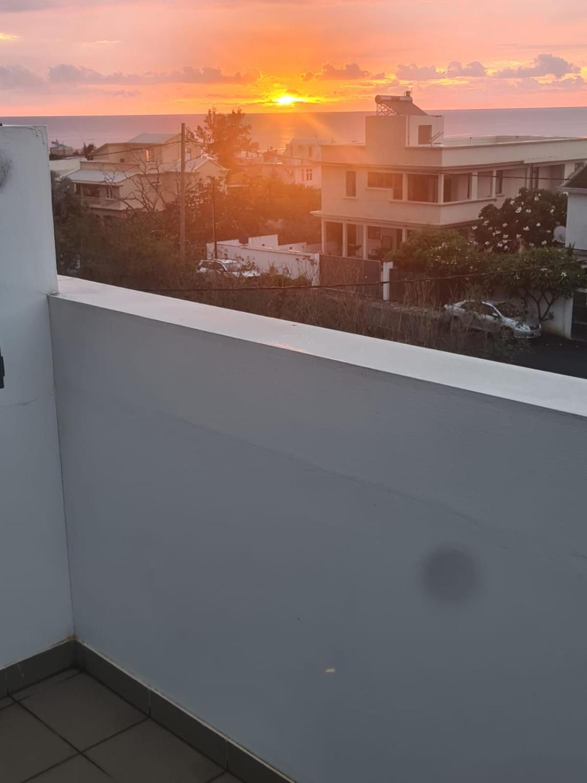 Ocean Blue Villa, Flic-En-Flac Esterno foto